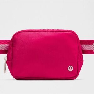 Lululemon Wordmark  Calypso Pink/Pink Frosting/Blissful Belt Bag 1 litres NEW
